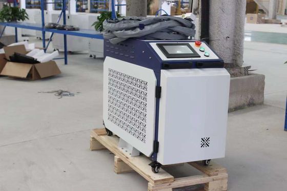 레이커스 1500W 2000W 3000W 휴대용 레이저 용접 기계 사용자 친화적인 제어 시스템