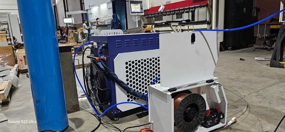 레이커스 1500W 2000W 3000W 휴대용 레이저 용접 기계 사용자 친화적인 제어 시스템